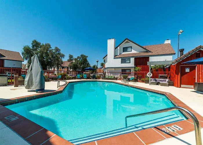 Metro Extended - 2br Upstairs Phoenix