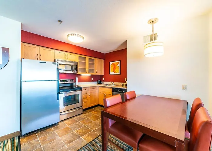 Metro Extended - 2br Upstairs Apartment Phoenix