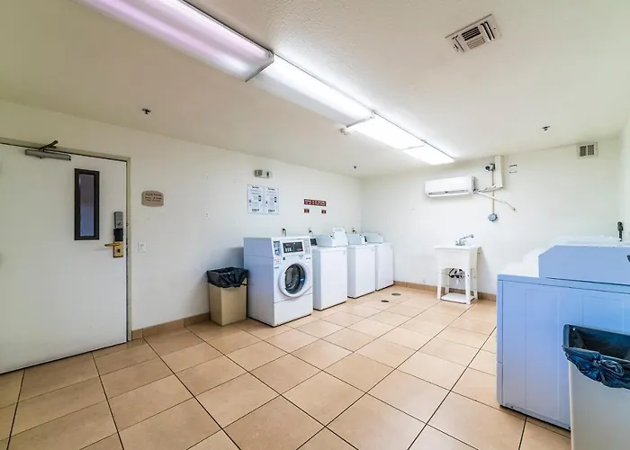 Metro Extended - 2br Upstairs Apartment Phoenix