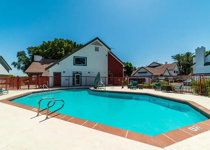 Metro Extended - 2br Upstairs Apartment