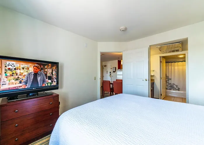 Metro Extended - 2br Upstairs Phoenix